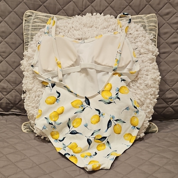 Jessica Simpson Lemon Print One Piece Swimsuit - Picture 11 of 16